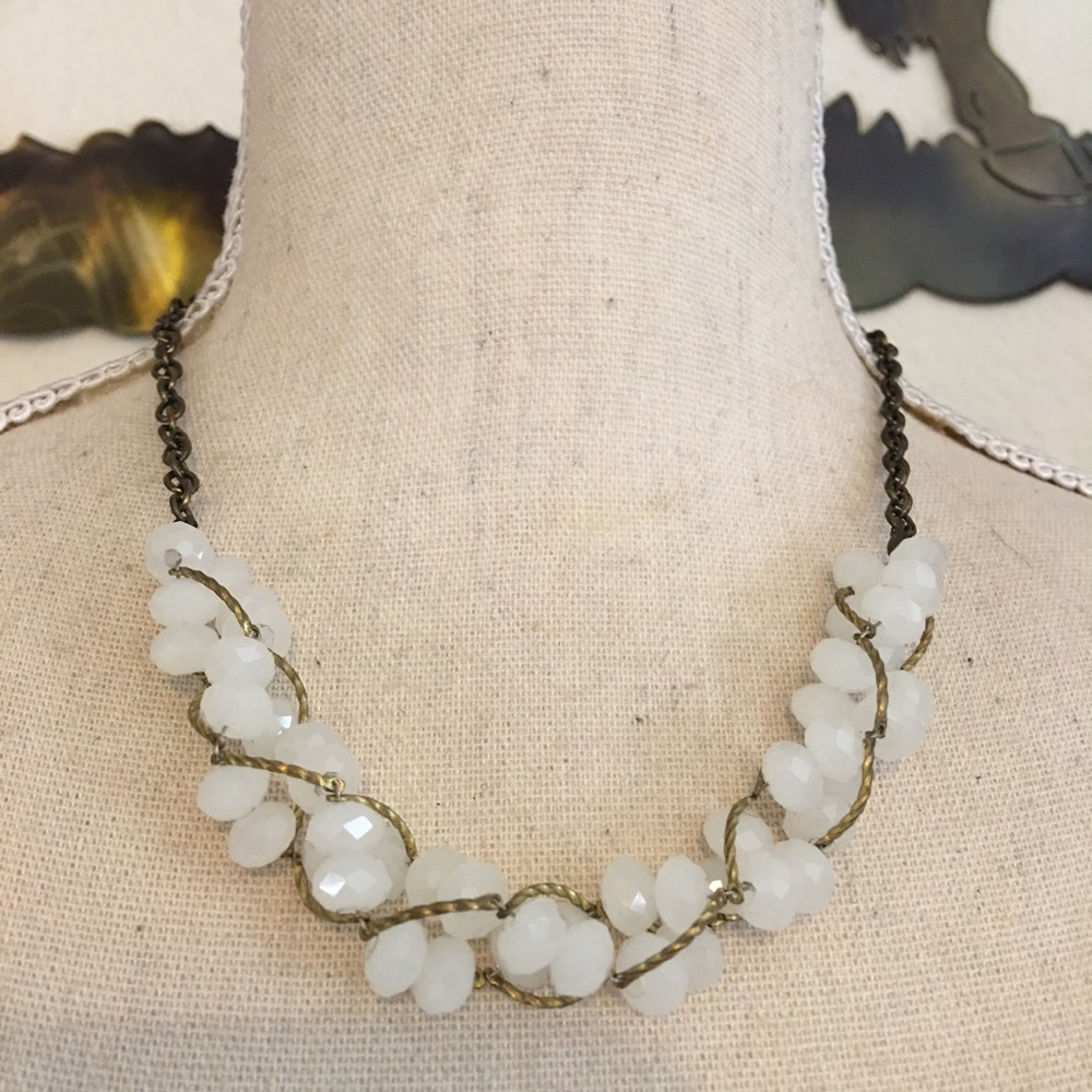 Vintage twisted chain & faceted glass necklace